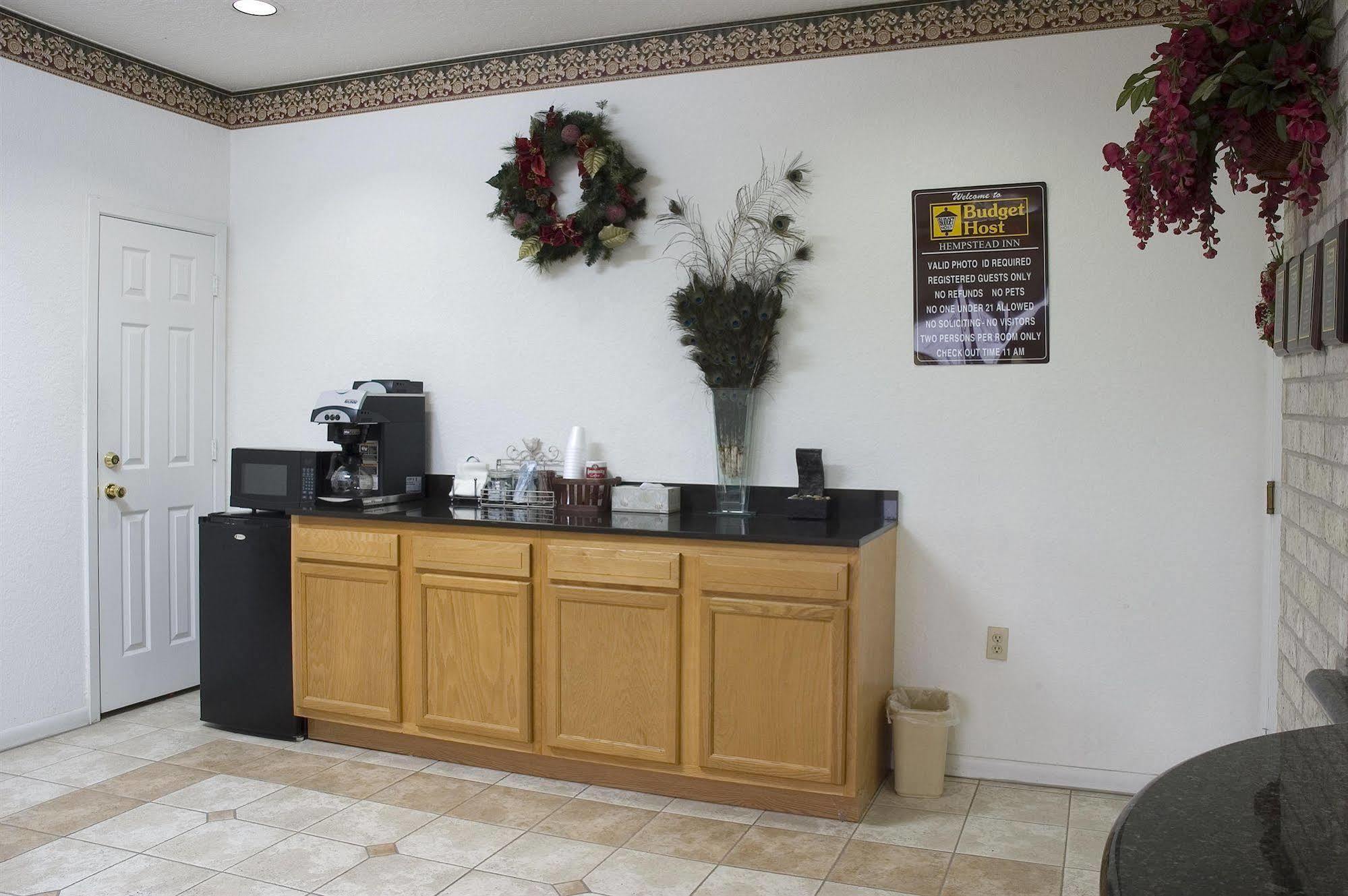 Budget Host Hempstead Inn Brookhollow/Energy Corridor Хьюстон Экстерьер фото